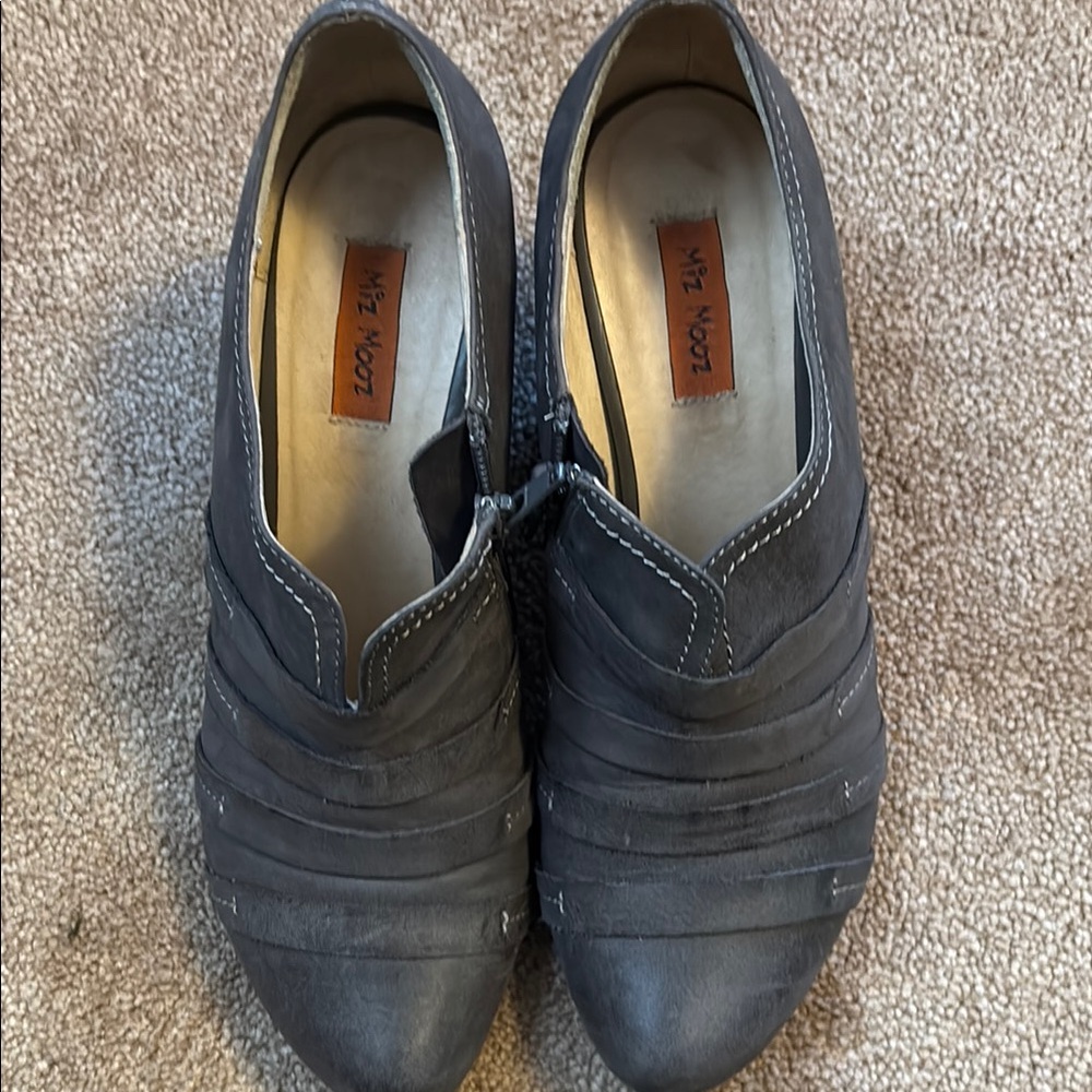 Miz Mooz Gray Leather Loafers with Ruched Design